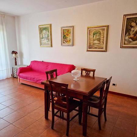 Domus Divi - Eur Torrino Apartment Rome Luaran gambar